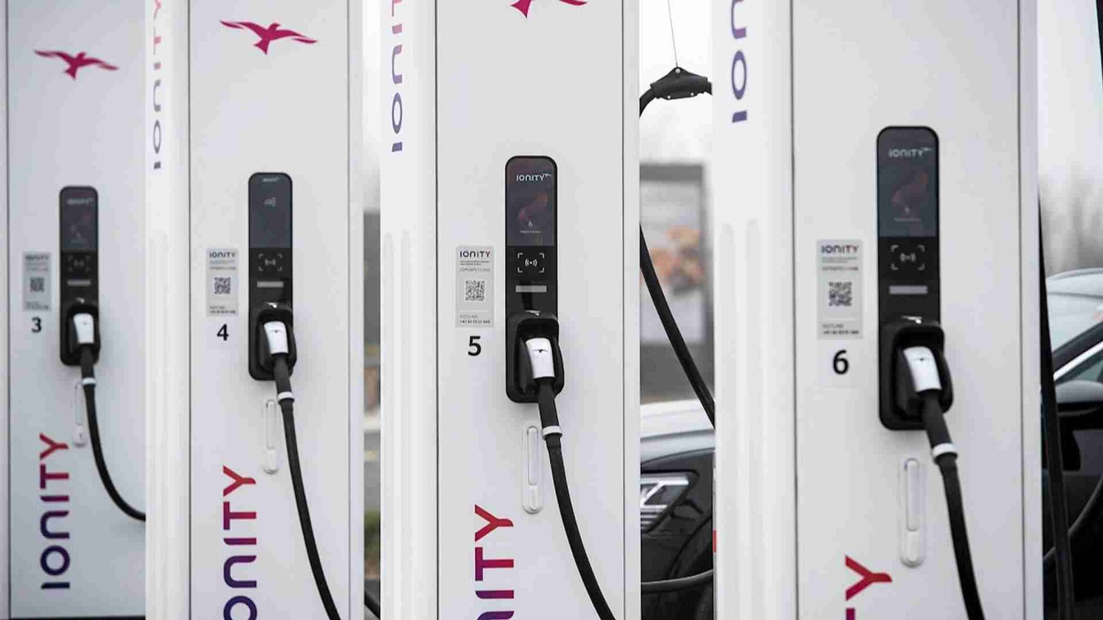 Volkswagen’s Herbert Diess Criticizes IONITY Charging Experience