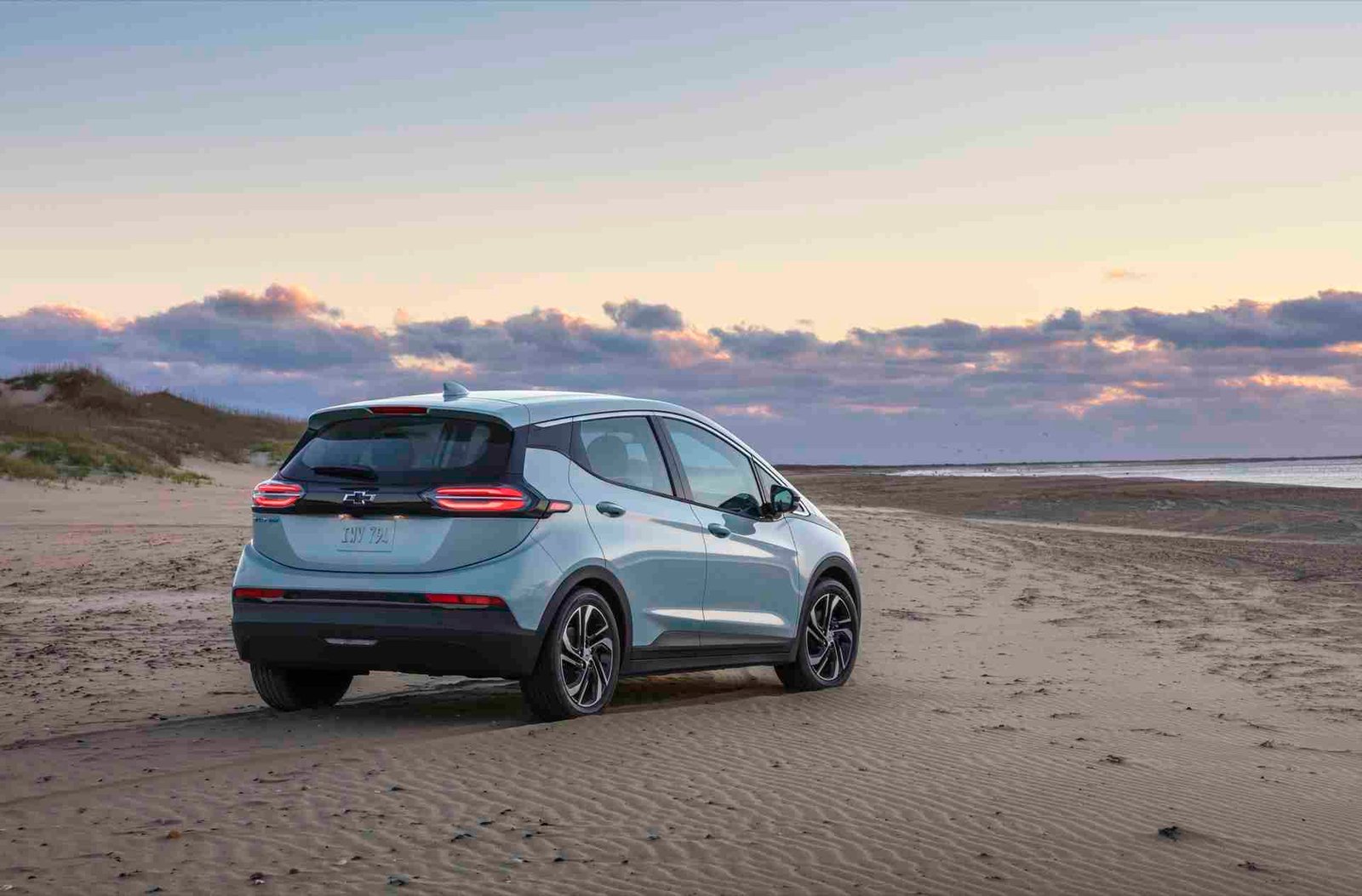 GM expands battery-fire recall to Chevy Bolt EUV, every Bolt EV made