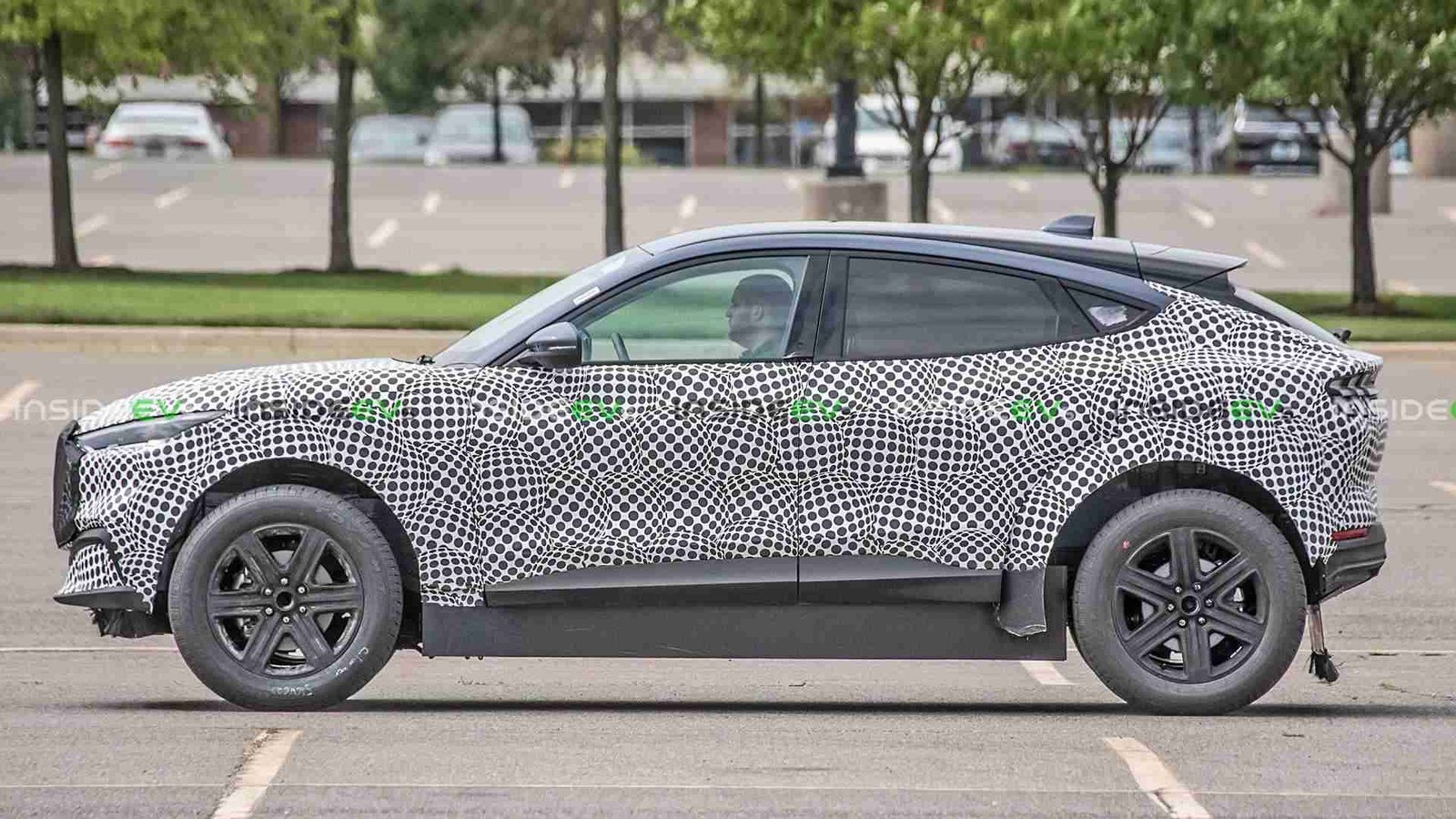 This Isn’t A Ford Mach-E But A Mule For Future Ford/Lincoln EVs