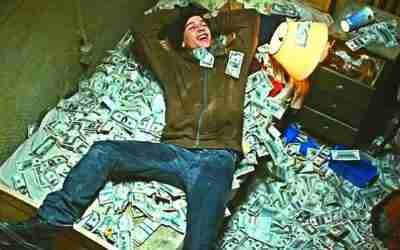 Poor Kid Discovers Teleportation Becoming Rich Looting Vaults & Traveling The World