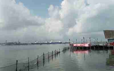 Melihat Pemandangan Kawasan Teluk Jawa Restoran Todak Johor Bahru.