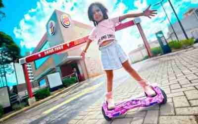 FUI NO BURGER KING DE COM MEU HOVERBOARD !
