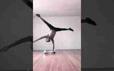 One Arm Handstand on Hoverboard #cyberyoga #hoverboard #onearmhandstand #reels #calisthenics