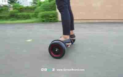 Gyroor F1 Hoverboard Red Like Ferrari ?
