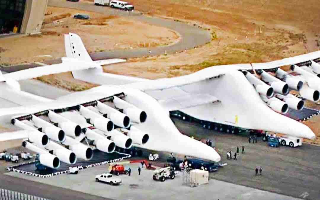 15 Abnormally Large Airplanes That Actually Exist