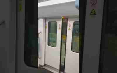 The door-closing process of Shanghai Metro Line 14