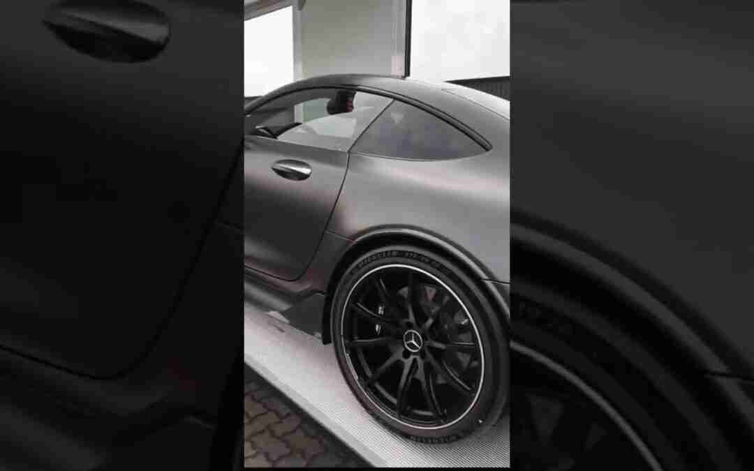 Mercedes | car unloading from truck | Amazing look #Short #mercedesbenz #car
