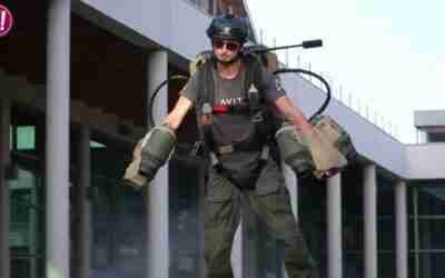 Per la prima volta in Italia, in esclusiva al #WMF2022: Jet Suit Flight Display!