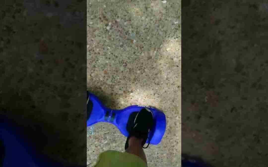 riding hoverboard when my cousin part 3 but he's playing Dragon City