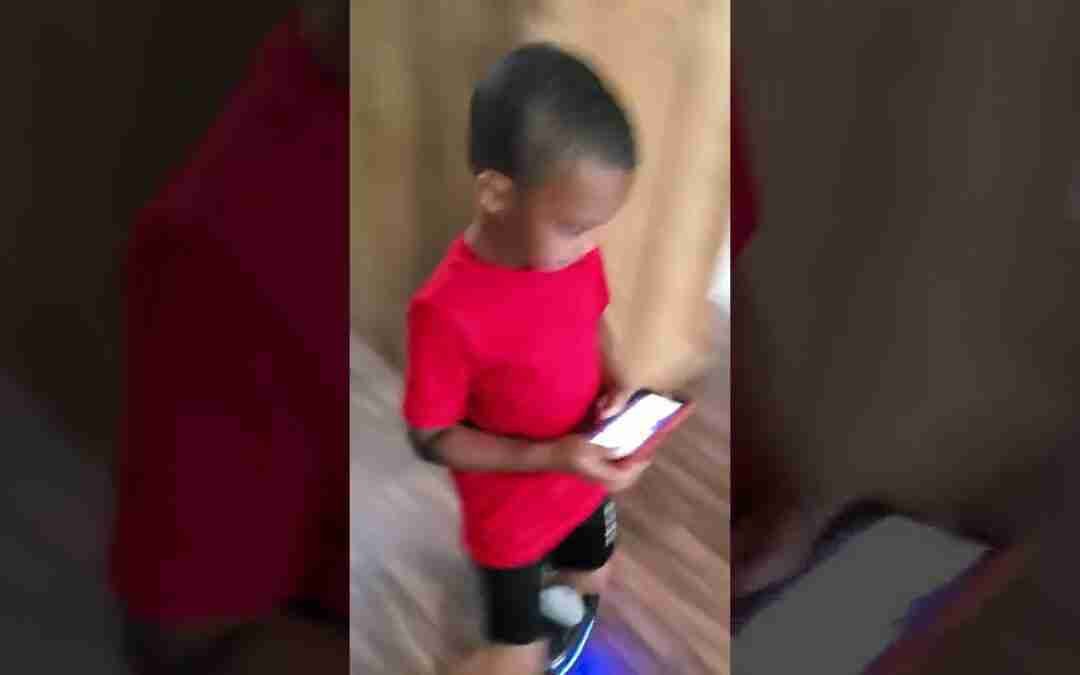Bray Does Tricks on his Hoverboard