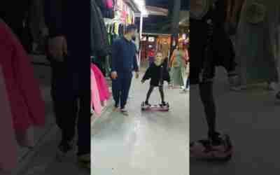 Primeira vez que andei de Hoverboard! #larissawo #hoverboard