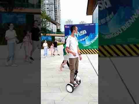 #hoverboard#walking #chengdu#china#technology #best/hoverboard chengdu xitoyda yurish texnologiyasi