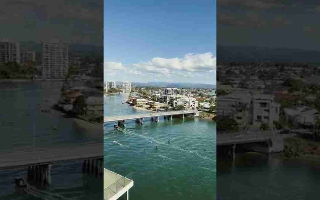 Riding Water Hoverboards down the Nerang River//Surfers Paradise Gold Coast