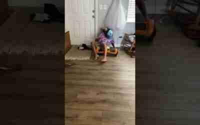 How you should plug your hover board in!!!!!!#shorts #fyp #hoverboard