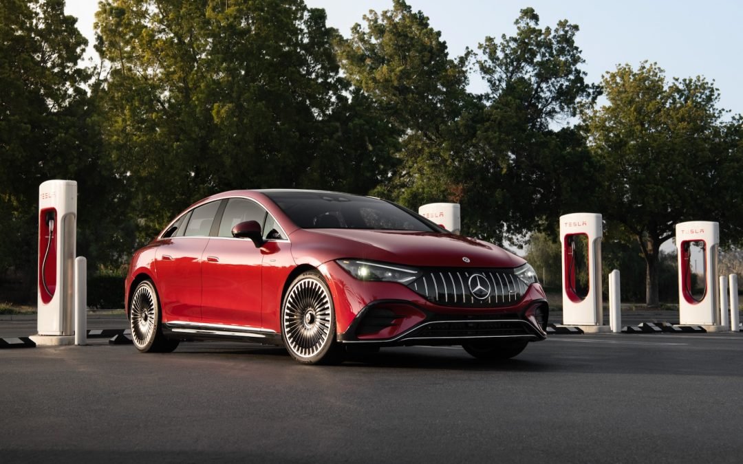Mercedes-Benz shifts to Tesla charging port for North America