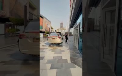 Futuristic Flying Car: Revolutionizing Taxi Services in the Sky