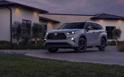 2025 Toyota Highlander Hybrid gains standard all-wheel drive