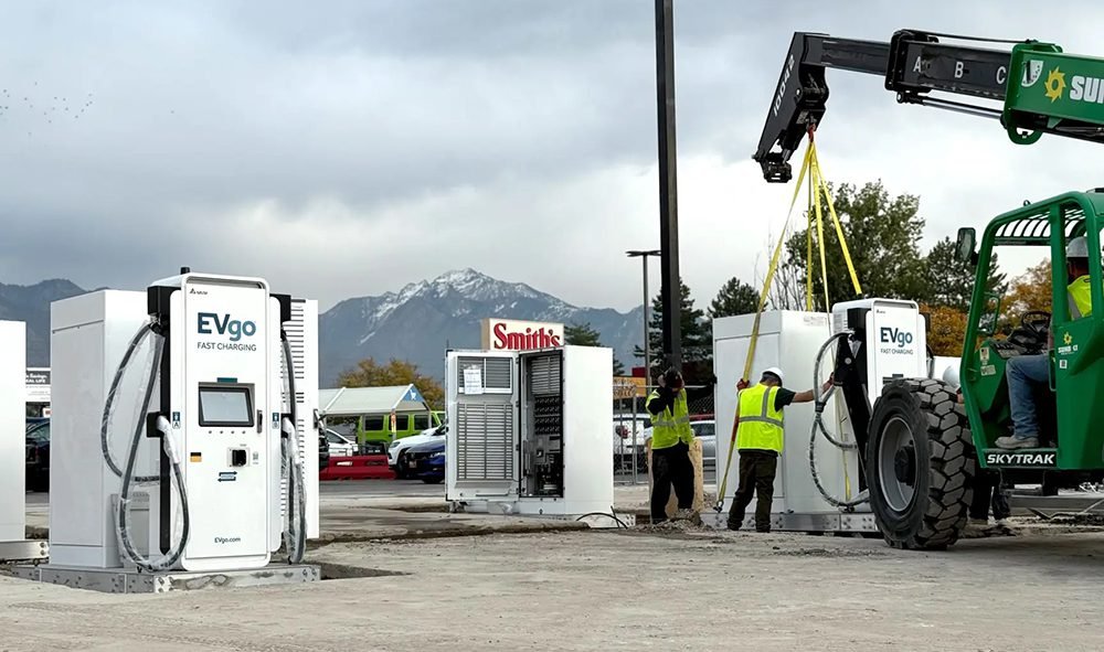 Charged EVs | EVgo to install thousands of EV fast charging stalls at Kroger stores