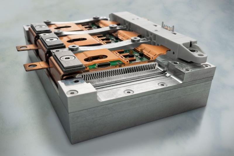 Charged EVs | Fraunhofer IZM’s novel SiC inverter hits 99% efficiency in a 1-liter package for 800 V EV drives